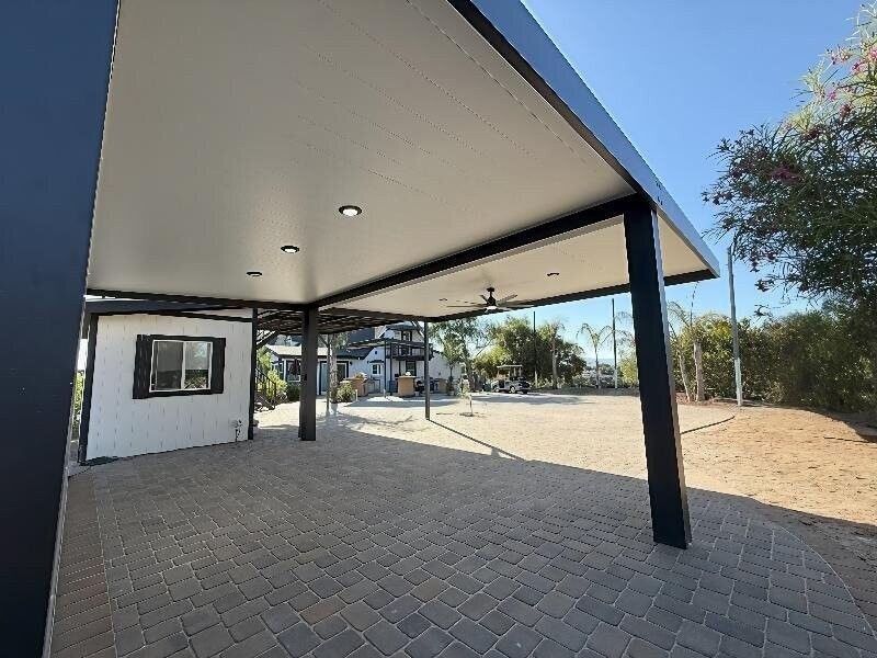4k Cantilever patio cover